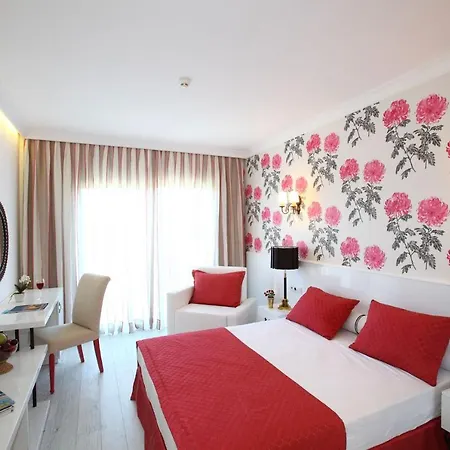 酒店 Mio Bianco Resort 4*