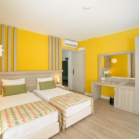 Mio Bianco Resort 酒店 4*